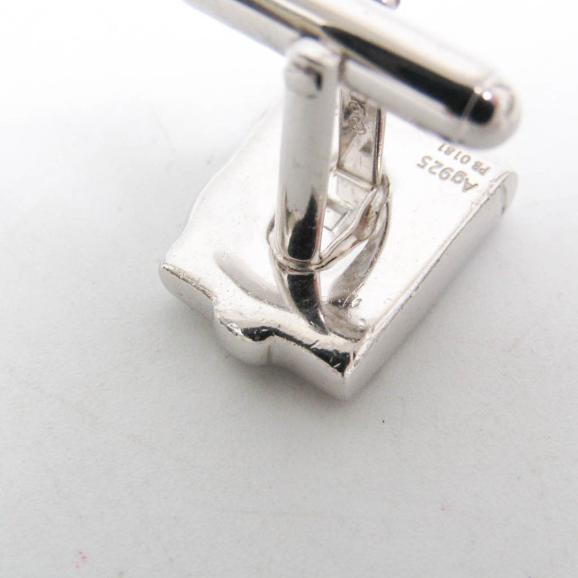Louis Vuitton Silver 925 Bullet Back/toggle Cufflinks Silver Steamer-style cufflinks with case 9