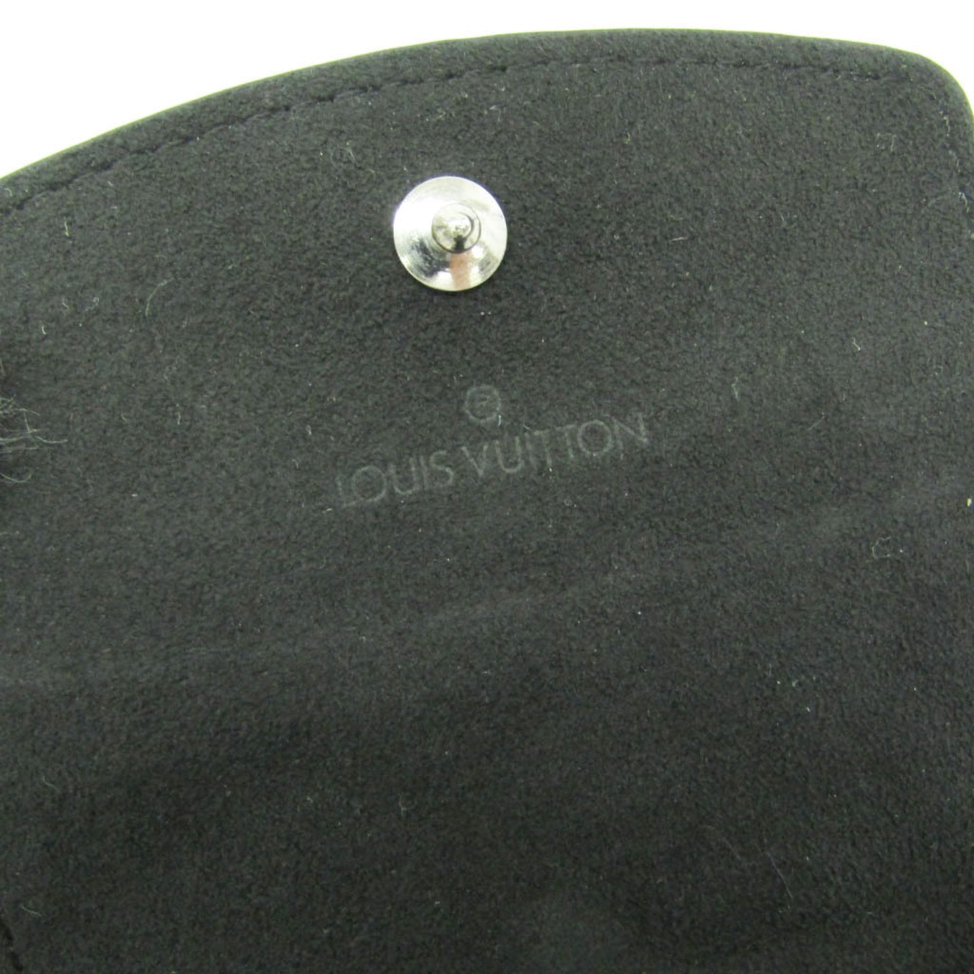 Louis Vuitton Metal 12